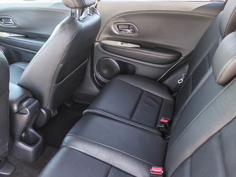 Used 2019 Honda HR-V EX-L image 19