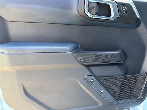 Used 2025 Ford Bronco Heritage Edition AWD/4WD image 10