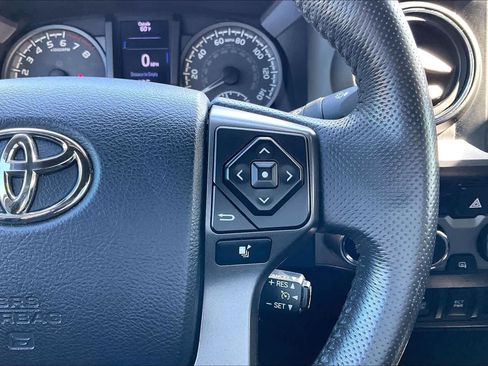 Used 2017 Toyota Tacoma TRD Pro image 19