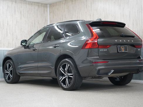Used 2022 Volvo XC60 B5 R-Design w/ Advanced Package image 39