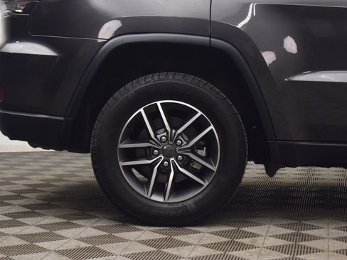 Used 2021 Jeep Grand Cherokee Limited AWD/4WD image 35
