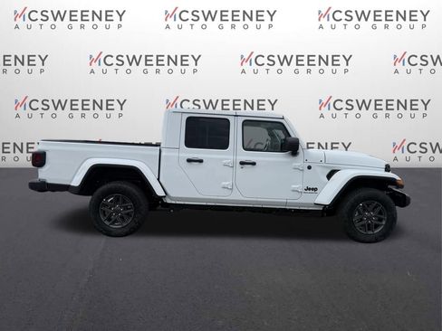 New 2026 Jeep Gladiator Sport AWD/4WD image 7