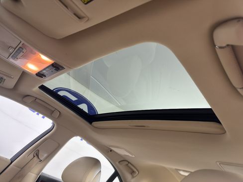 Used 2010 Lexus LS 460 w/ Luxury Value Edition RWD image 29