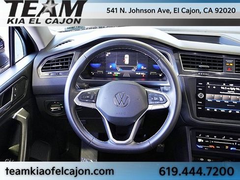 Used 2023 Volkswagen Tiguan SE image 20