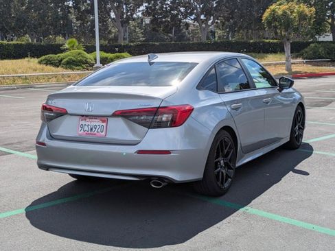 Used 2022 Honda Civic Sport image 5