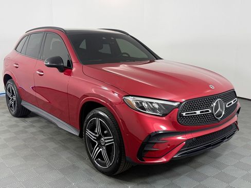Used 2024 Mercedes-Benz GLC 300 4MATIC image 9