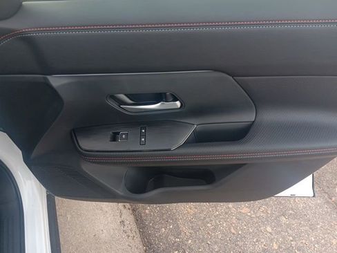 New 2026 Nissan Kicks SR w/ Cold Weather Package image 30