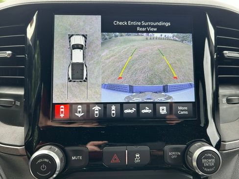 Used 2024 RAM 3500 Tradesman w/ Towing Technology Group AWD/4WD image 27