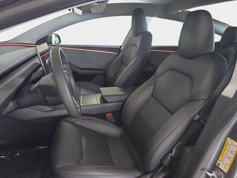 Used 2025 Tesla Model 3 Long Range image 17