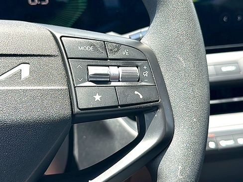 Used 2025 Kia K4 FWD image 28