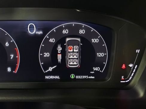 Used 2023 Honda Pilot Elite image 31