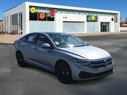 Certified 2024 Volkswagen Jetta SE w/ Panoramic Sunroof Package