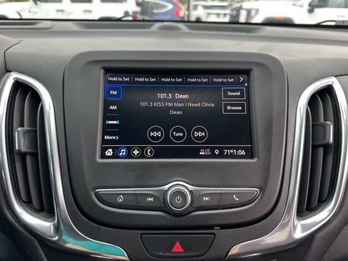 Used 2020 Chevrolet Equinox LT image 32