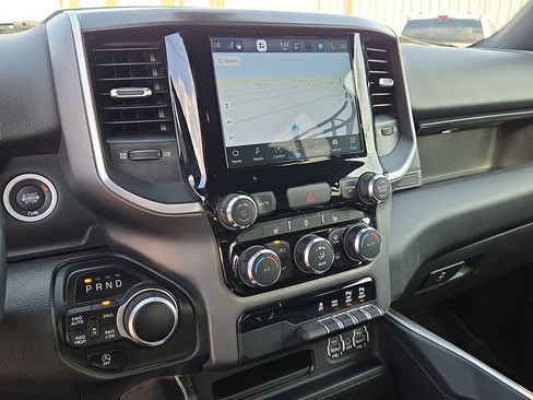 Used 2022 RAM 1500 Big Horn AWD/4WD image 24