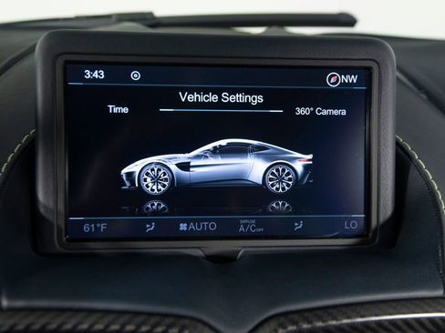 Used 2020 Aston Martin V8 Vantage AMR RWD image 21