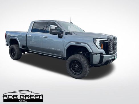 Used 2025 GMC Sierra 2500 Denali Ultimate AWD/4WD image 1
