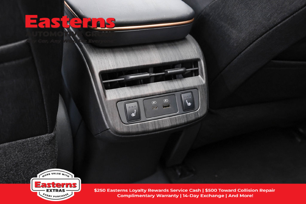 Used 2024 Nissan Ariya AWD image 25