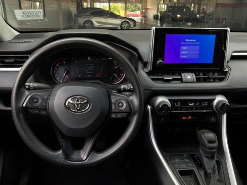 Used 2023 Toyota RAV4 XLE FWD image 14