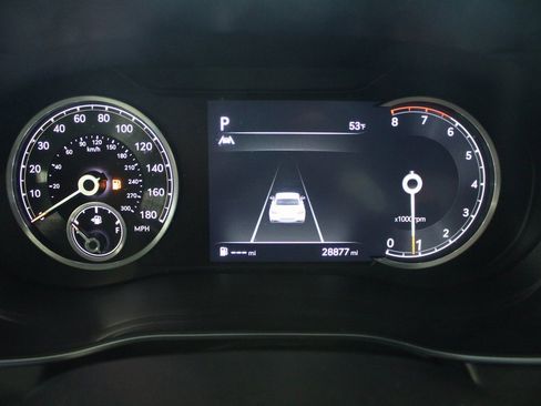 Used 2023 Genesis G70 2.0T image 34