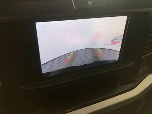 Used 2025 Ford F250 XLT image 5