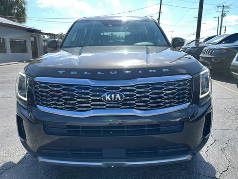 Used 2020 Kia Telluride S FWD image 3
