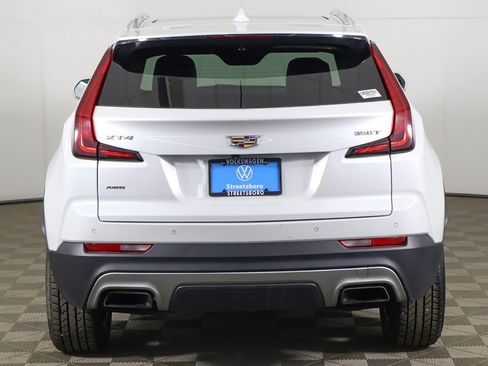 Used 2020 Cadillac XT4 Premium Luxury w/ Cold Weather Package AWD/4WD image 14