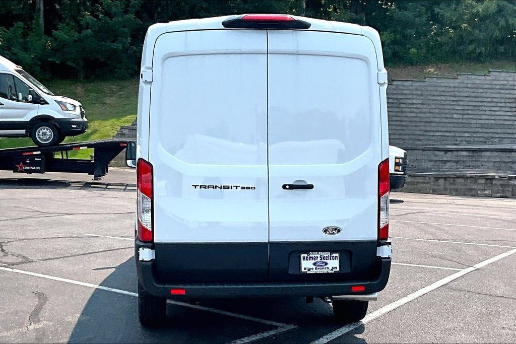New 2026 Ford Transit 350 148 Medium Roof RWD image 4