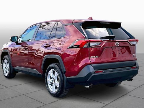 Used 2022 Toyota RAV4 LE image 12