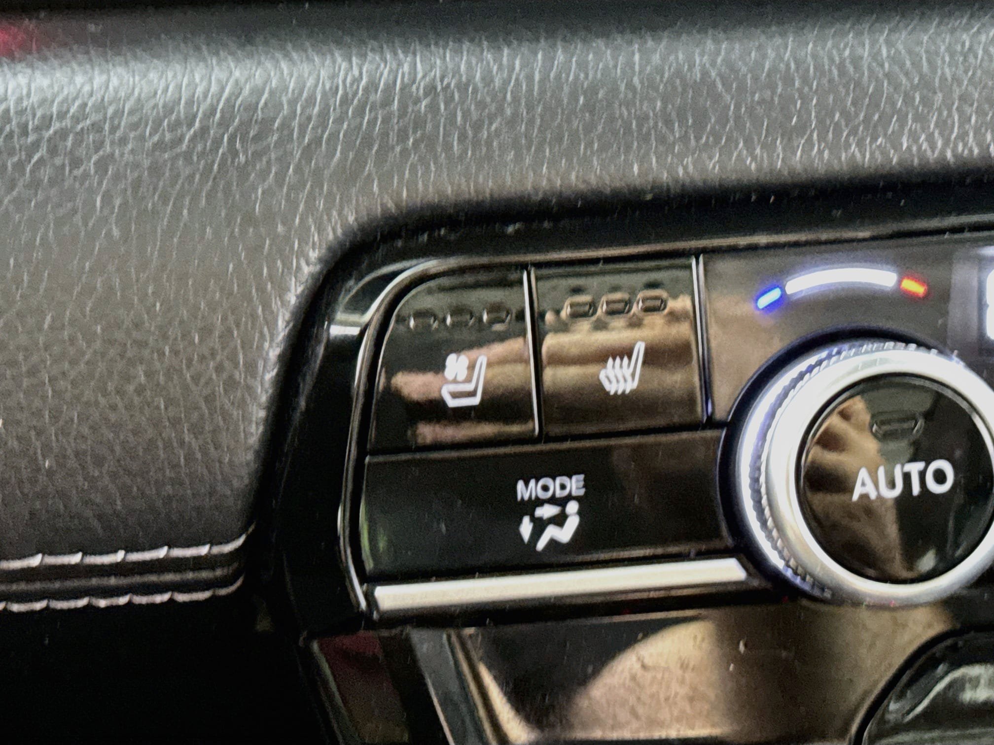 Used 2023 Honda Pilot Elite image 5