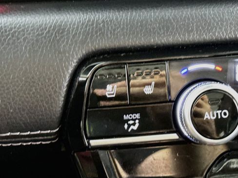 Used 2023 Honda Pilot Elite image 5