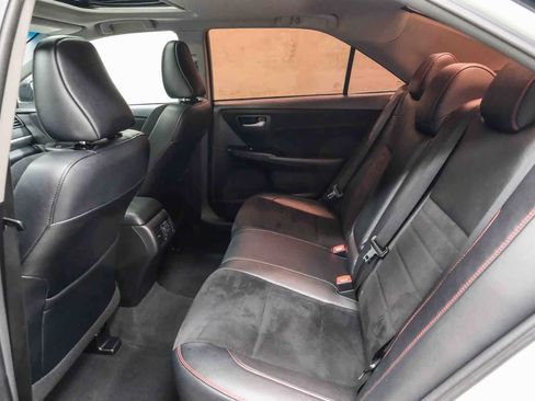 Used 2017 Toyota Camry XSE w/ Moonroof Package FWD image 23