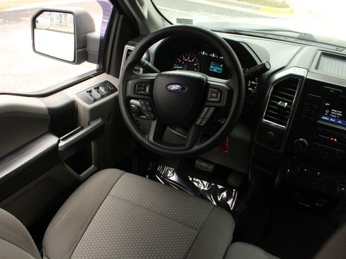 Used 2016 Ford F150 XLT AWD/4WD image 21