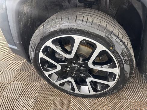 Used 2018 Jeep Compass Limited image 32