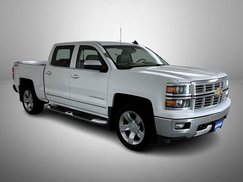 Used 2015 Chevrolet Silverado 1500 LTZ Z71 w/ LTZ Plus Package image 3
