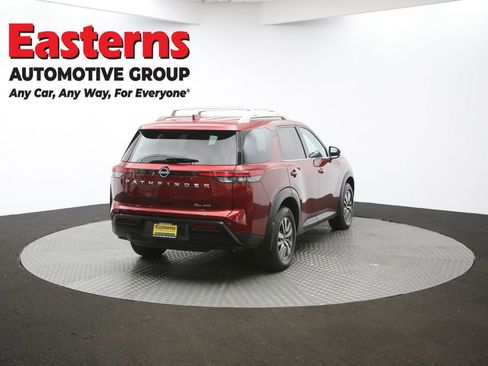 Used 2022 Nissan Pathfinder SL image 43