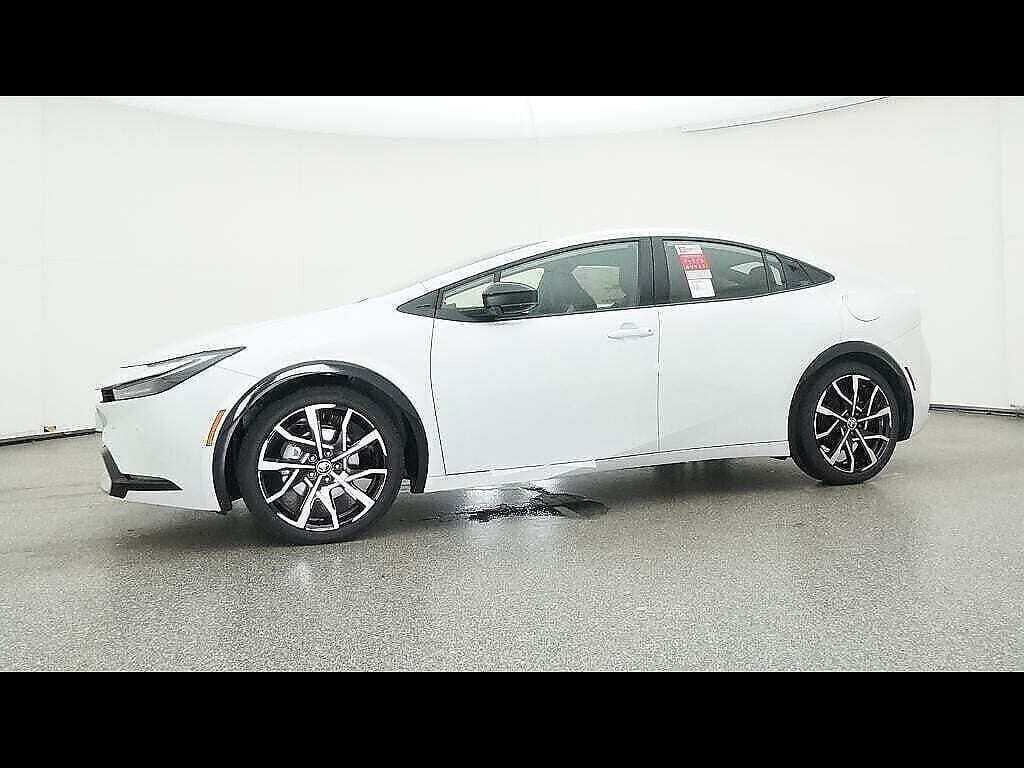 New 2026 Toyota Prius Plug-In Hybrid FWD image 97