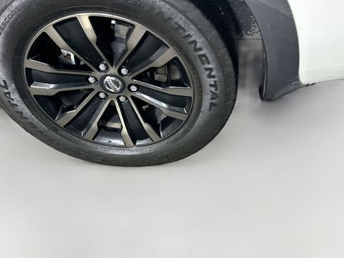 Used 2018 Nissan Armada Platinum w/ Captain Seat Package image 11