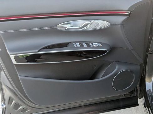 New 2026 Genesis GV70 2.5T image 10