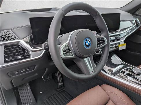 New 2026 BMW X5 xDrive50e w/ M Sport Package AWD/4WD image 3