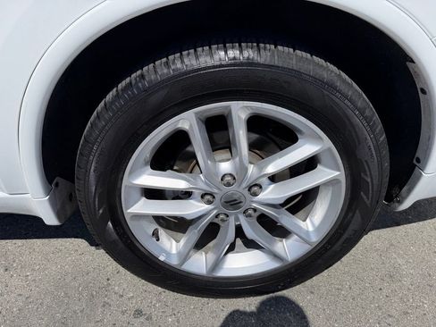 Used 2024 Dodge Durango GT RWD image 13