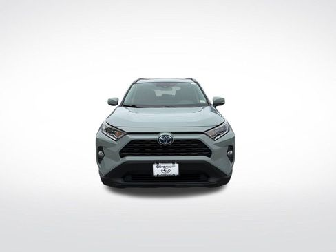 Used 2021 Toyota RAV4 XLE w/ Convenience Package AWD/4WD image 4