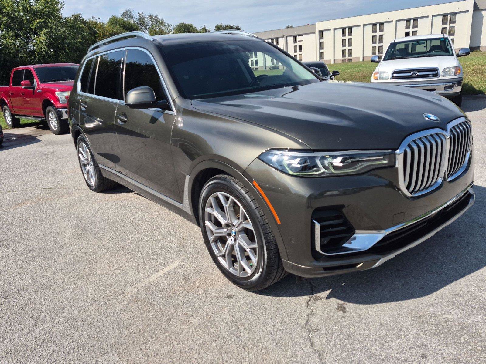 Used 2020 BMW X7 xDrive40i w/ Premium Package AWD/4WD image 7