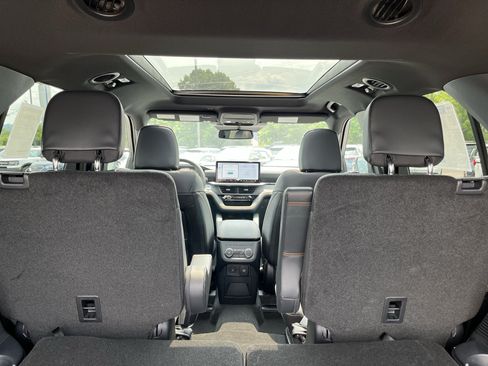 New 2026 Ford Explorer Tremor w/ Tremor Ultimate Package AWD/4WD image 34