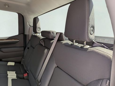 New 2026 GMC Sierra 1500 Elevation image 15