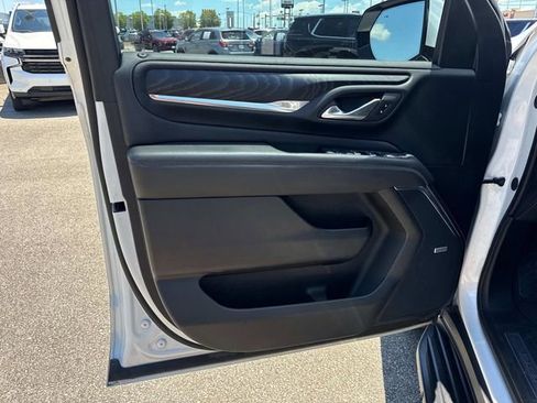 Used 2024 GMC Yukon XL Denali w/ Advanced Technology Package AWD/4WD image 26