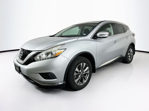 Used 2016 Nissan Murano S w/ Navigation Package FWD image 3