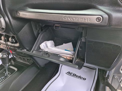 Used 2014 Jeep Wrangler Unlimited Sport w/ Quick Order Package 24S image 17