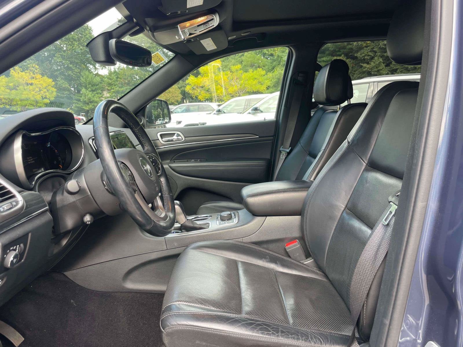 Used 2020 Jeep Grand Cherokee Limited w/ Luxury Group II AWD/4WD image 15