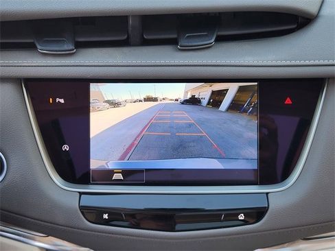 Used 2022 Cadillac XT5 Premium Luxury image 14