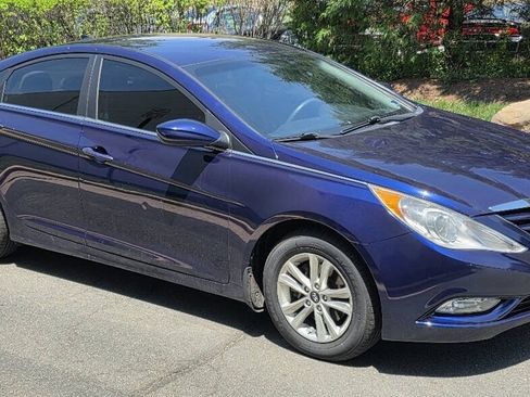 Used 2013 Hyundai Sonata GLS w/ Popular Equipment Pkg FWD image 2